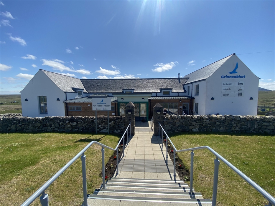 Sgoil Fhoghair: Immerse yourself in Gaelic language and culture in the heart of the Hebrides. Sgoil Fhoghair: Immerse yourself in Gaelic language and culture in the heart of the Hebrides.