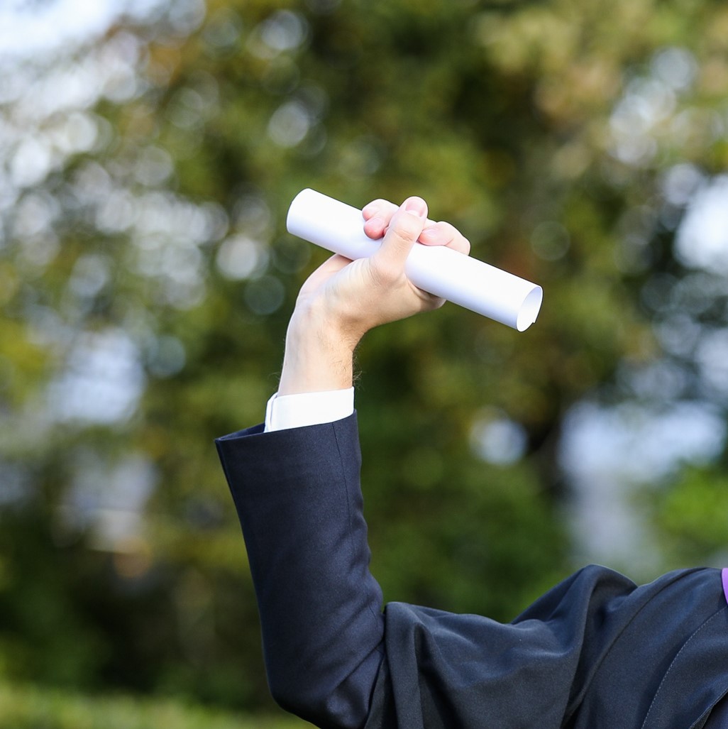 Graduate holding certificate Graduate holding certificate